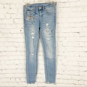 vanilla stars mid rise Jeans, size 1